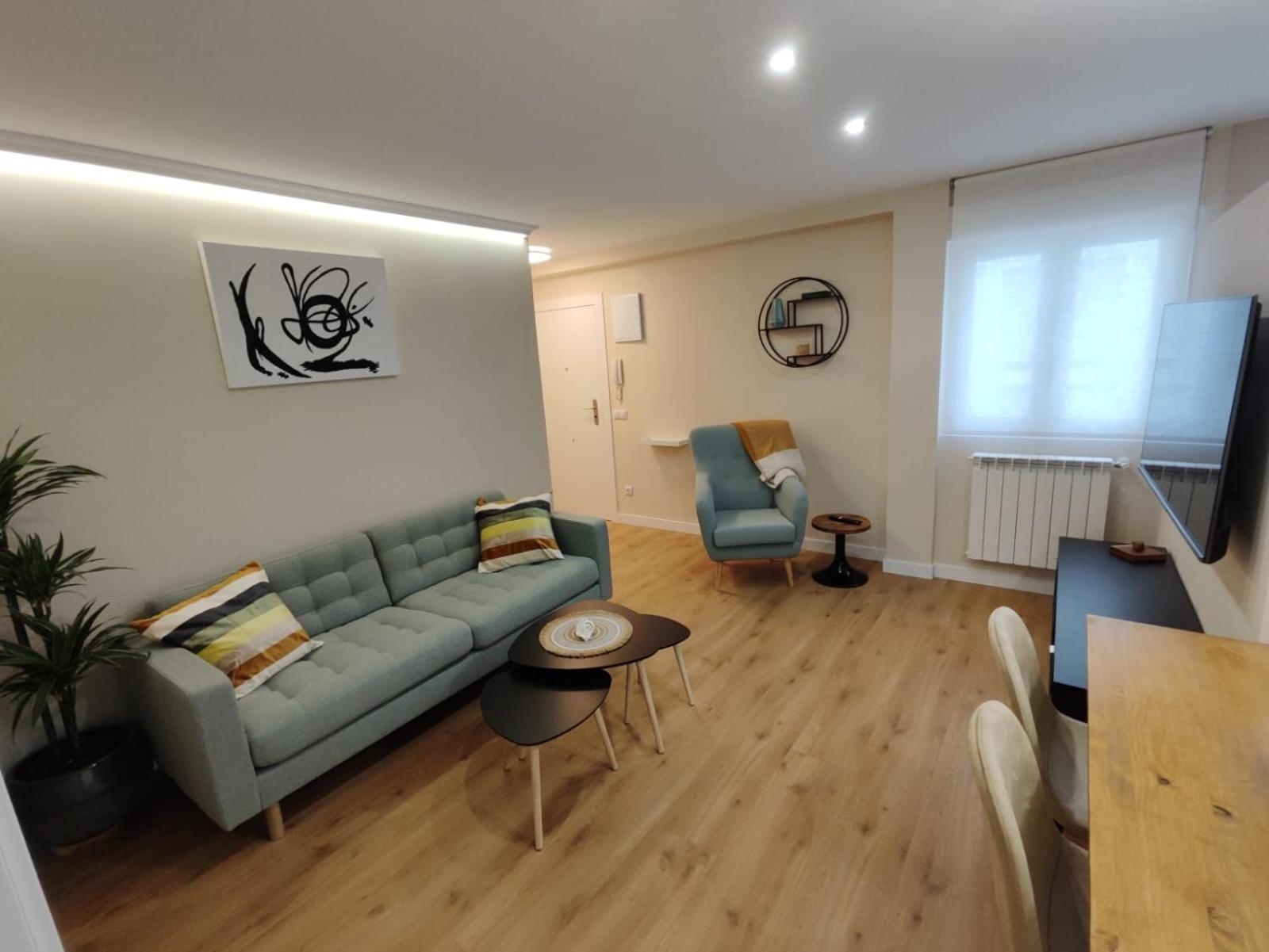 Carpio 18 Appartement Oviedo Buitenkant foto