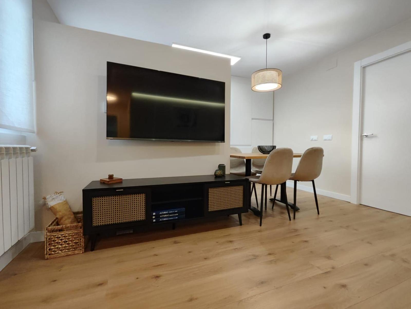 Carpio 18 Appartement Oviedo Buitenkant foto