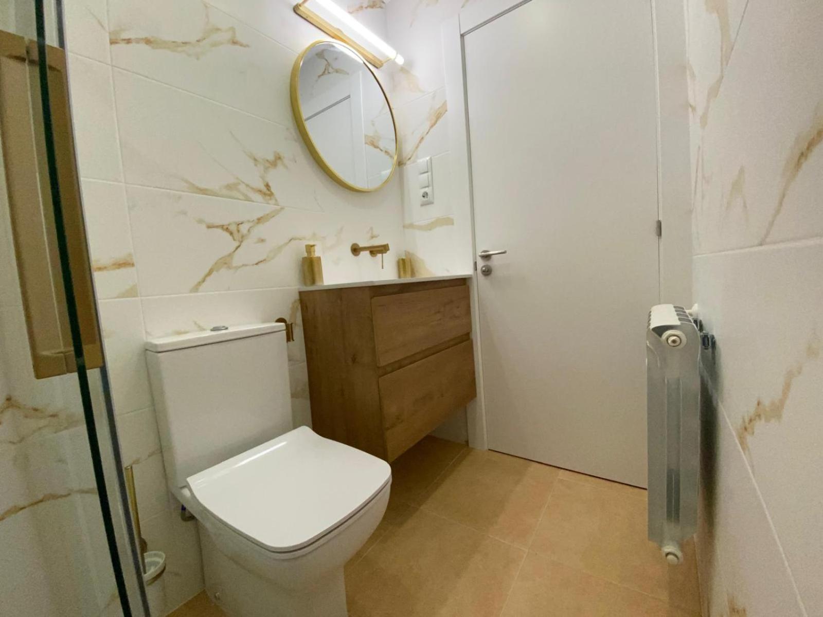 Carpio 18 Appartement Oviedo Buitenkant foto